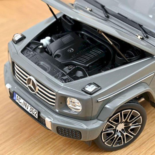 Model Mașină Mercedes-Benz G-Class 2024 Clasic Gri Scara 1:18 Norev