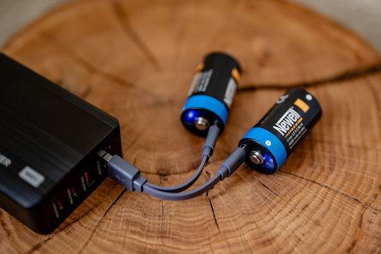Newell Wiederaufladbare Batterien C Li-Ion 4000mAh 1,5V 2 Stück