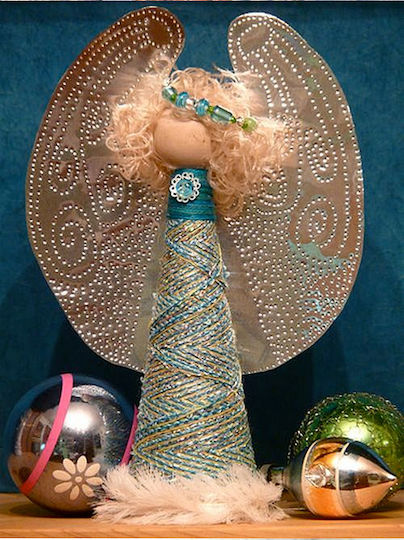 Styrofoam Cone 18 Cm 1 Pc