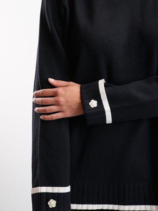 Women's Black Set with Trousers in Loose Fit Striped