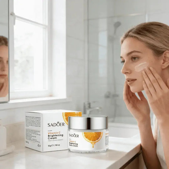 Sadoer Vitamin C Brightening Cremă de Față pentru Hidratare, Reconstrucție și Strălucire cu Vitamina C 50gr