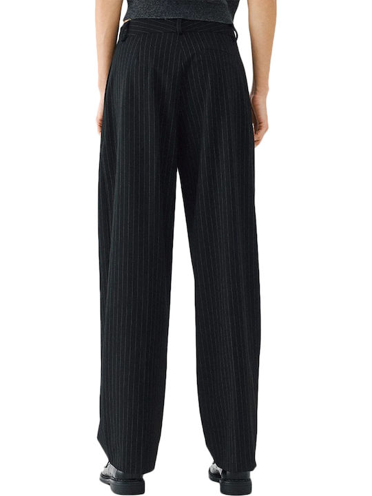 Damenhose in Carrot Passform Gestreift Schwarz