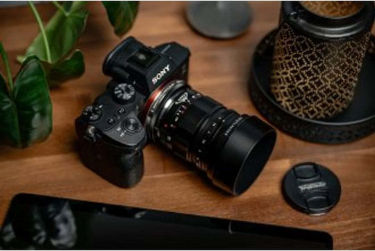 Photo Lens APO Ultron 90 mm f/2,0 Fixed for Leica M Mount Black