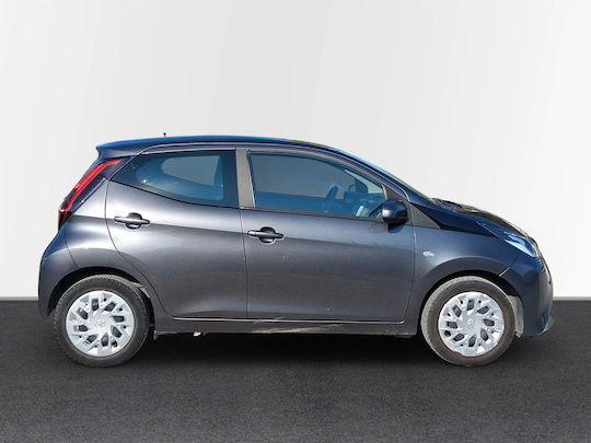 Toyota Aygo X-Play MMT '21