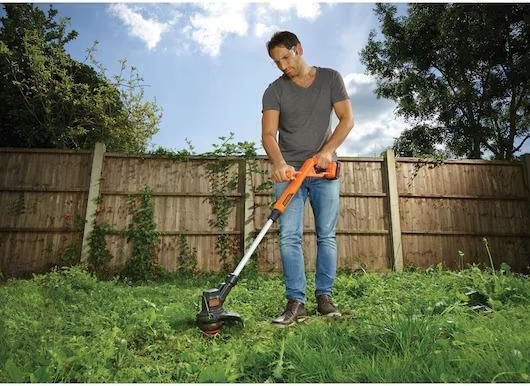 Black & Decker 18V Battery Shoulder / Hand Trimmer with 1 2Ah Battery