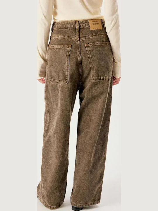 High-Rise Women's Jeans in a Loose Fit Brown