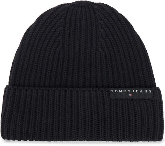 Unisex Knitted Beanie in Black