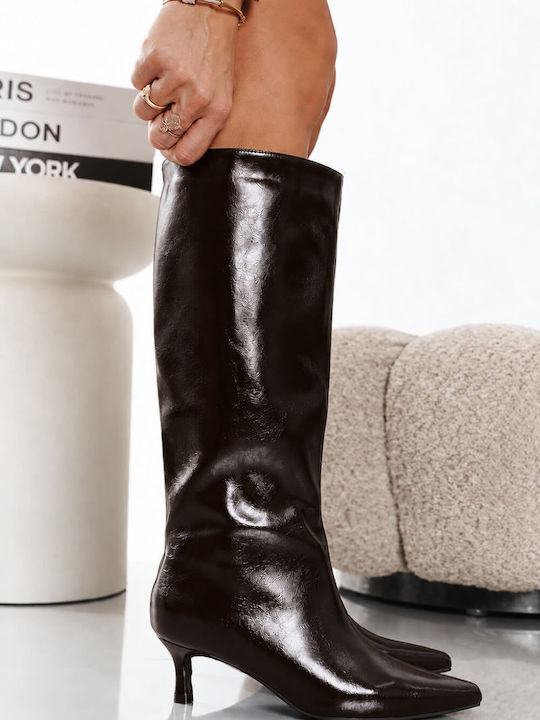 Braune Weitschaftstiefel mit Kitten-Heel