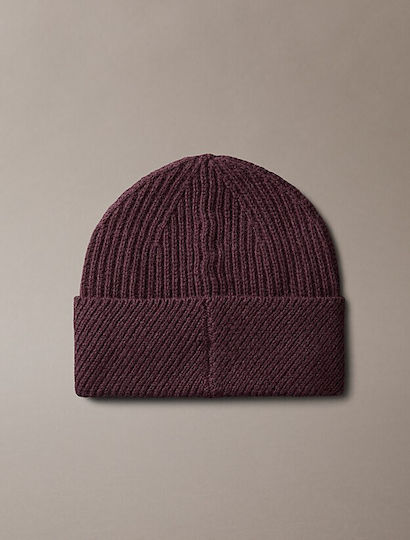Women's Beanie with Rib Knit in Burgundy