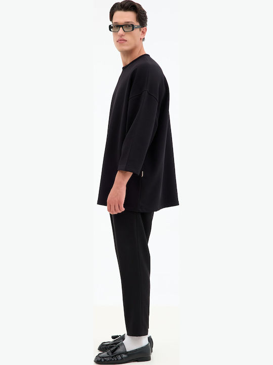 Black Sweatshirt