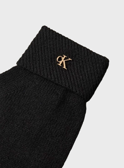 Women's Knitted Beanie in Black