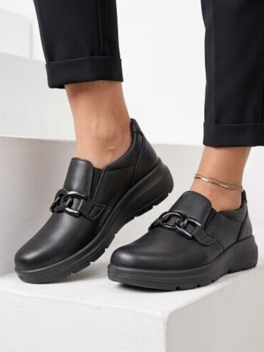 Leather Women's Moccasins in Black