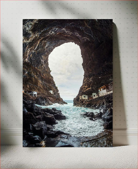 Sea Cave With Rocky Shore Θαλασσινό Σπήλαιο Με Βραχώδη Ακτή σε Καμβά Sea Cave With Rocky Shore Θαλασσινό Σπήλαιο Με Βραχώδη Ακτή σε Καμβά