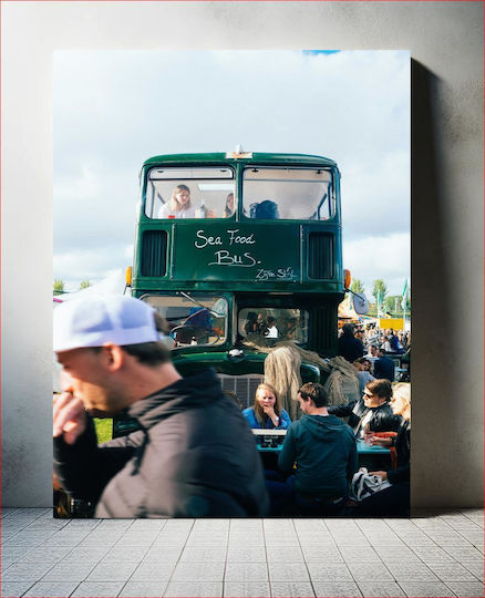 Seafood Bus At Outdoor Festival Λεωφορείο Θαλασσινών Στο Υπαίθριο Φεστιβάλ 1