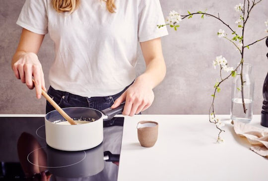 Brabantia Aluminum Pan with Lid and Non-Stick Coating 16cm
