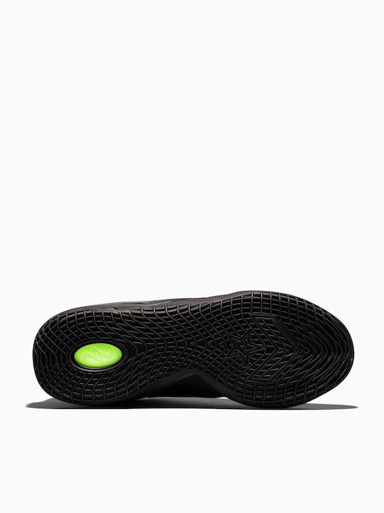 Schwarze Basketballschuhe