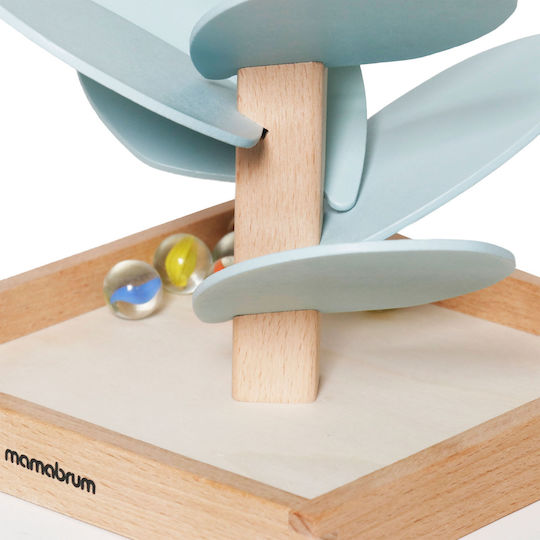 Babyspielzeug aus Holz mit Geräuschen