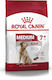 Royal Canin Medium Adult 7+ 4kg Hrană Uscată pentru Câini Adulți de Rase Medii cu Porumb, Păsări de curte și Orez