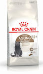 Royal Canin Senior Ageing Sterilised 12+ Hrană Uscată pentru Pisici Vârstnice Sterilizate cu Păsări de curte 0.4kg