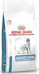 Royal Canin Veterinary Sensitivity Control 14kg Hrană Uscată pentru Câini Adulți cu Rață și Păsări de curte