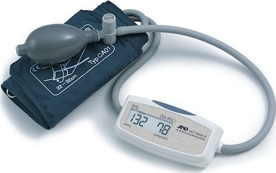 A&D UA 704 Digital Blutdruckmessgerät Arm mit Arrhythmieerkennung