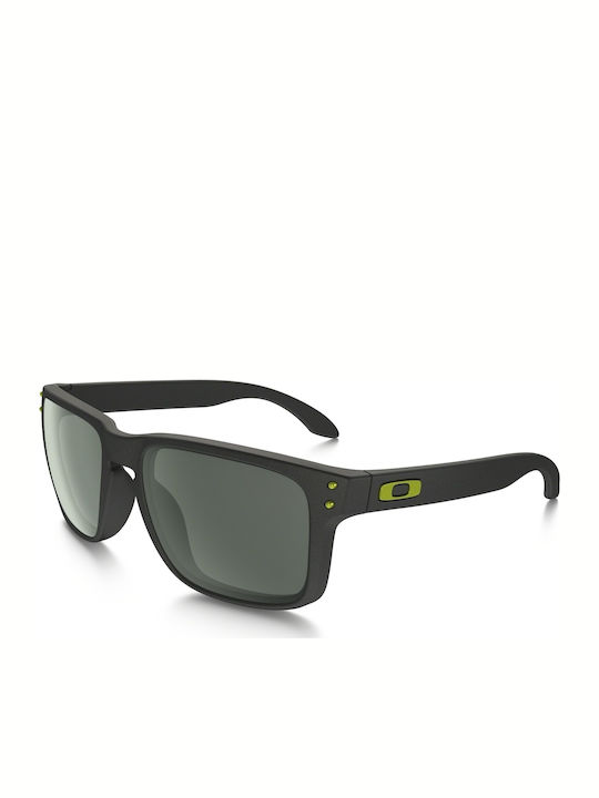 Oakley Men's Sunglasses with Black Acetate Frame OO9102-38