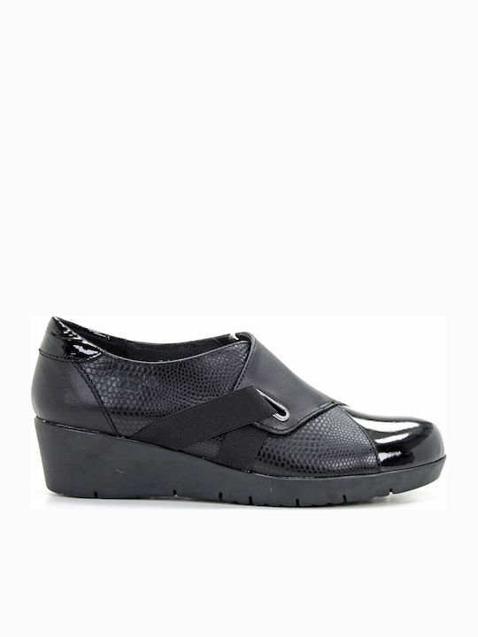 Boxer Women's Leather Slip-Ons Black