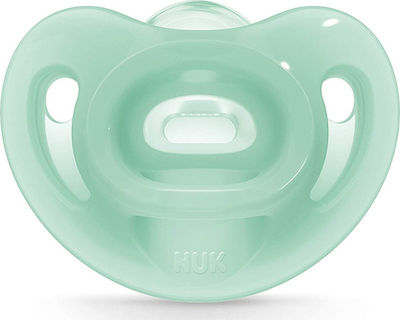 Nuk Orthodontischer Schnuller Silikon Sensitive Green mit Etui für 0-6 Monate 1Stück