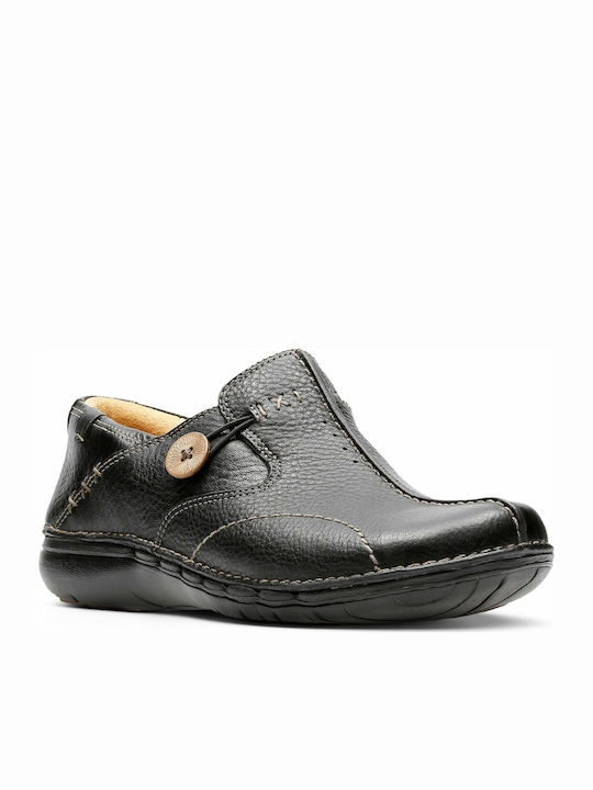 Clarks Up Loop Leather Women's Moccasins in Black Color