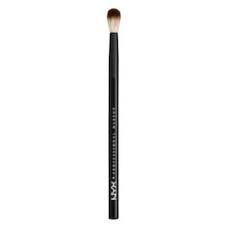 NYX Professional Makeup Pro Crease Eye Shadow Brush NYX Professional Makeup Pro Crease Eye Shadow Brush