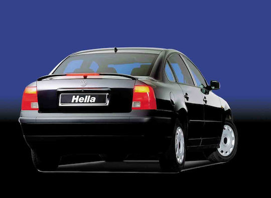 Hella Kofferraumspoiler mit Stoplicht Volkswagen Passat 9/1996