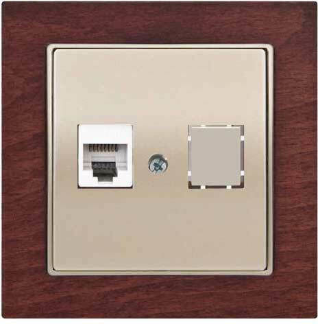 Mutlusan Elitra Plus Μονή Πρίζα Δικτύου RJ45 με Πλαίσιο σε Καφέ Χρώμα 10686