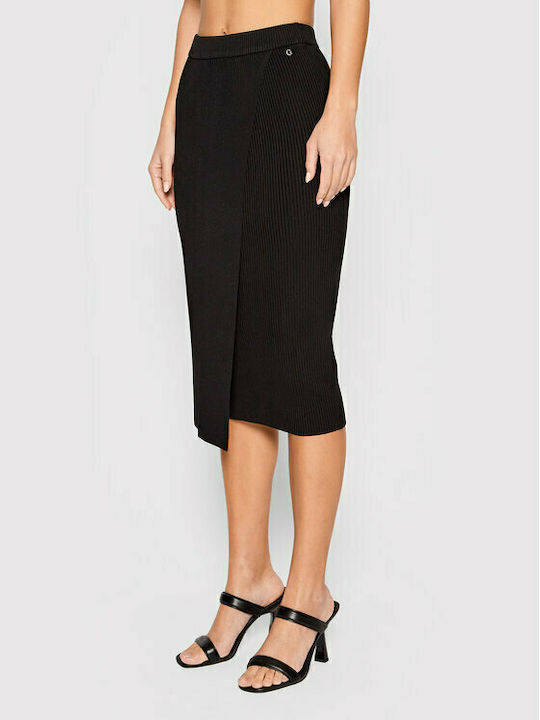 Guess High Waist Midi Skirt in Black color