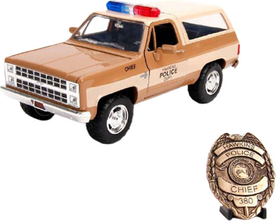 Jada Toys Stranger Things Hopper Hopper's 1980 Chevy Vehicle Replica in Scale 1:24