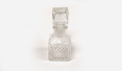 SQUARE BOTTLE 60ml WITH LID 11cm - 40 pieces