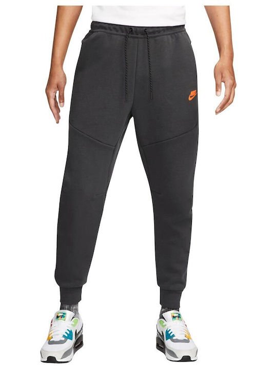 Nike Sportswear Tech Fleece Jogginghose mit Gummizug Gray DV0538