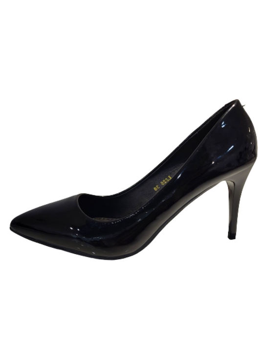 Women's pumps black