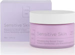 Lavish Care Sensitive Skin Ενυδατική Κρέμα Προσώπου Νυκτός για Ευαίσθητες Επιδερμίδες 50ml