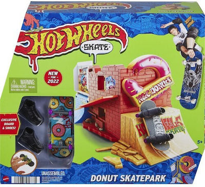 Mattel Miniature Toy Hot Wheels - Skate Donut Skatepark for 5+ Years (Various Designs/Assortments of Designs) 1pc