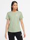 Nike Sportswear Club Essentials Women's Athletic T-shirt HONEYDEW