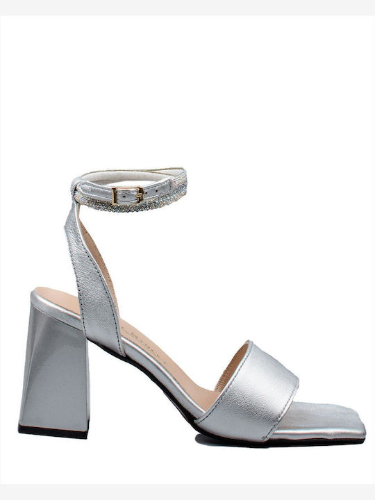 Wall Street Leather Women's Sandals Silver 2--99-2