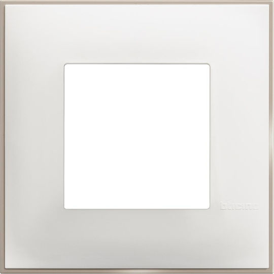 Bticino in Weiß Farbe R4802WS