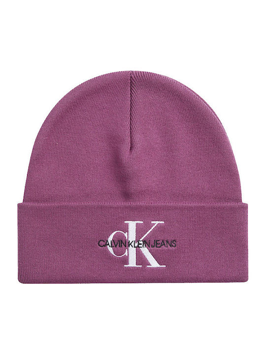 Beanie Unisex Beanie Knitted in Burgundy color