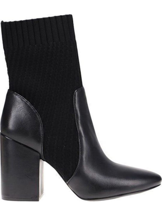 Vince Camuto