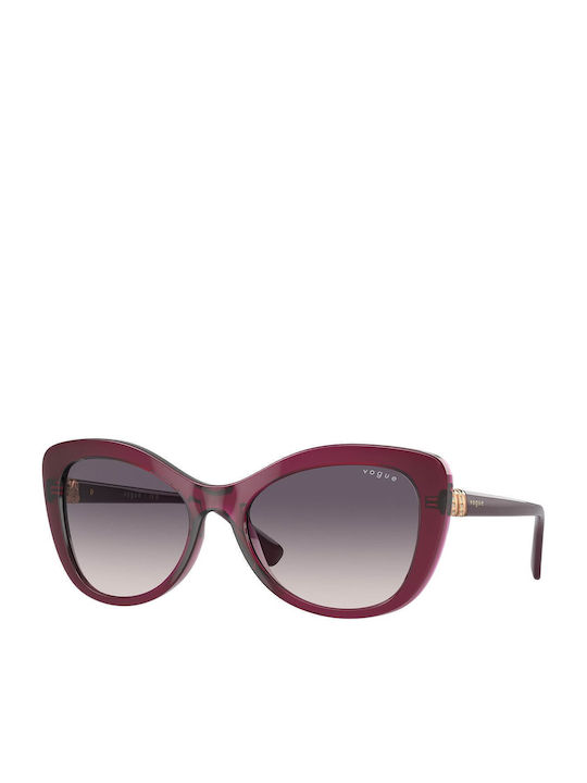 Vogue Sonnenbrillen mit Burgundisch Rahmen und Gray Verlaufsfarbe Linse VO5515SB 298936