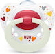 Nuk Orthodontischer Schnuller Silikon Signature Herzen White - Red Nacht mit Etui für 0-6 Monate 1Stück