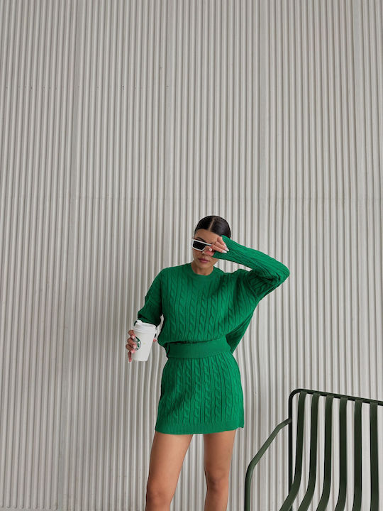 Sobe Set with Skirt in Green color