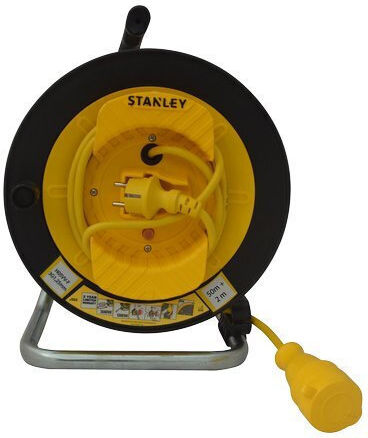 Stanley Удължителен кабел на ролка 1 място с кабел 52м с диаметър 3 x 1.5mm² Черен