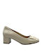 Leder Pumps mit Chunky flachem Absatz Beige