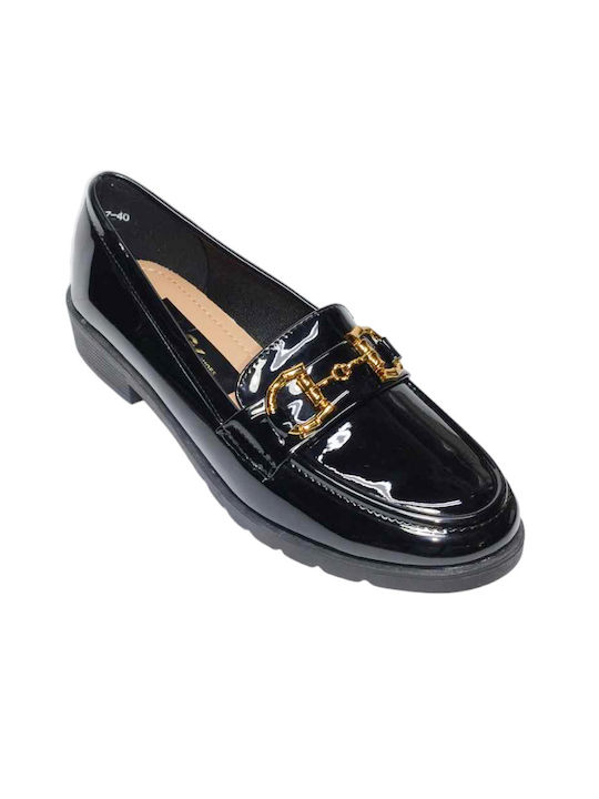 Oxfords Leatherette in Black Color.